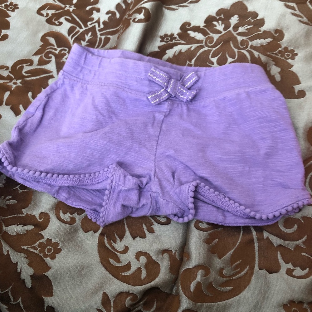 Shorts - Picture 2 of 3